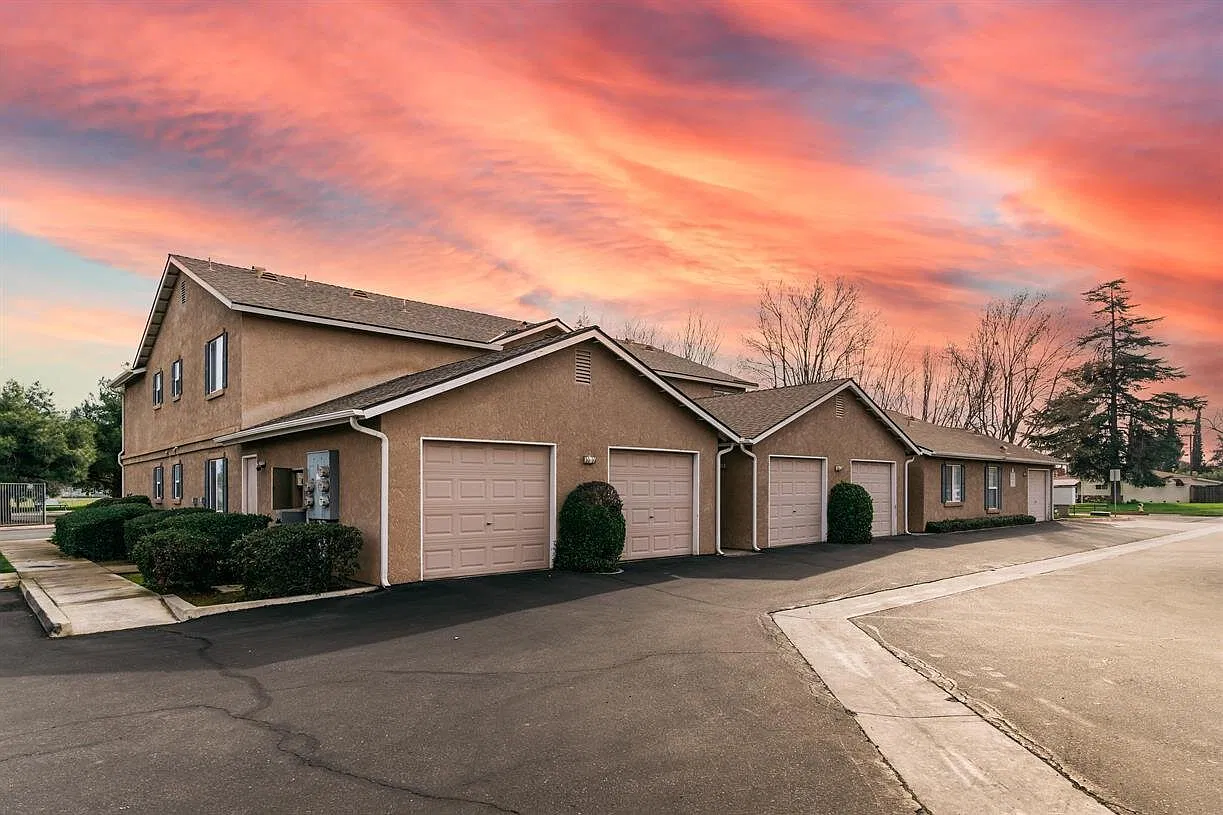 2 bed, 2.0 bath, 1150 sqft, $1,950 — Photo 4