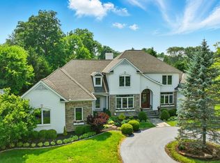 8175 Manor Hill Ln, Cincinnati, OH 45243