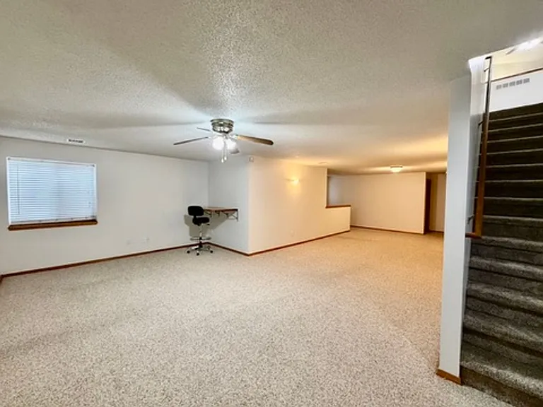 2315 N Brandon Cir — Photo 16