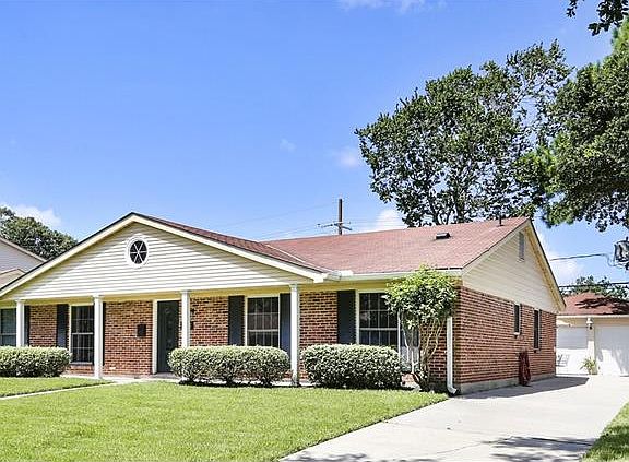 2nd image of 3051 Hyman Pl
