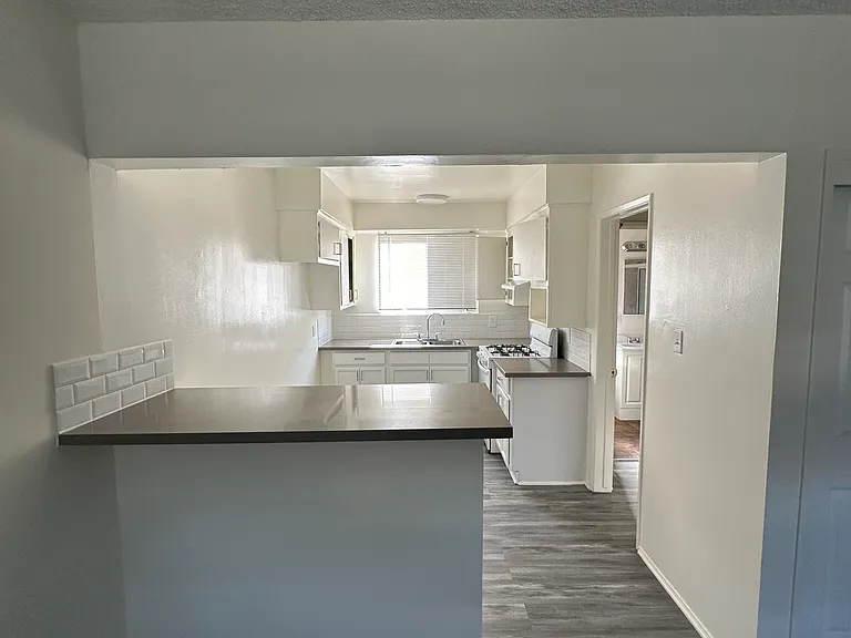 Oxnard apartments — Photo 13