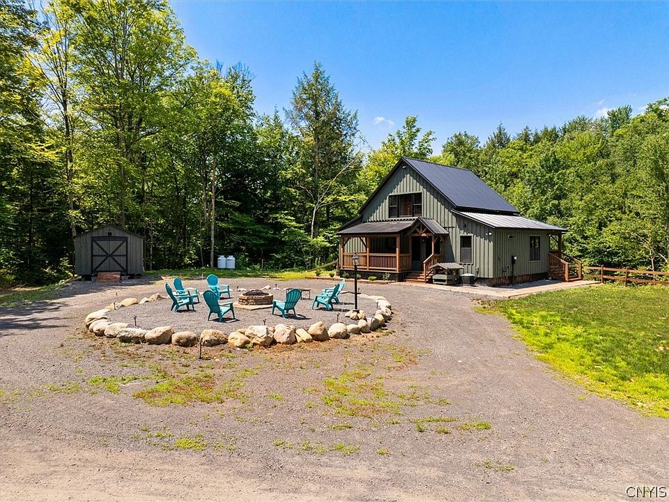 1st image of 200 Bear View Dr