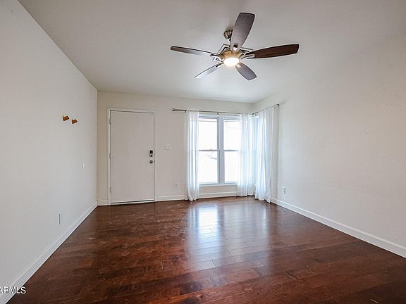 5th image of 837 E GRANDVIEW Street