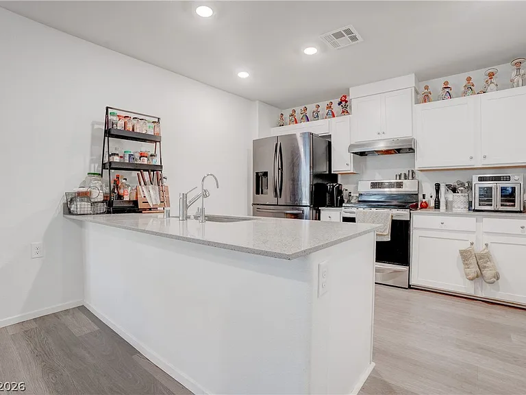 7890 Aurora Sky St #2 — Photo 3