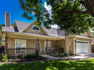 106 Surrey Dr, Boerne, TX 78006