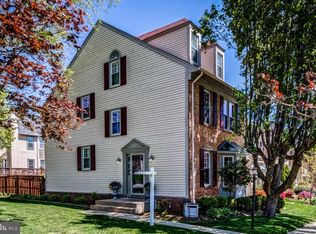 5322 Ridley Ct, Alexandria, VA 22315