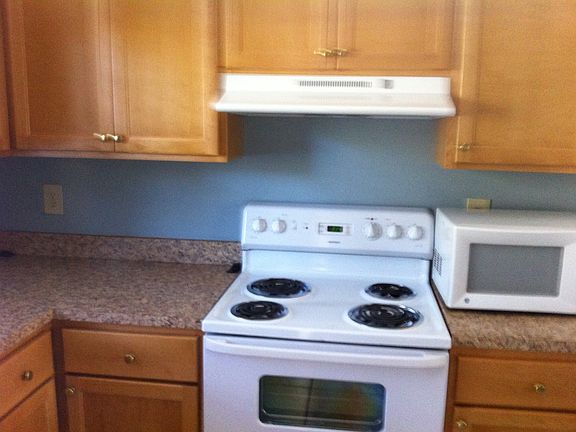 2nd image of 2880 Somerset Park Dr APT 101