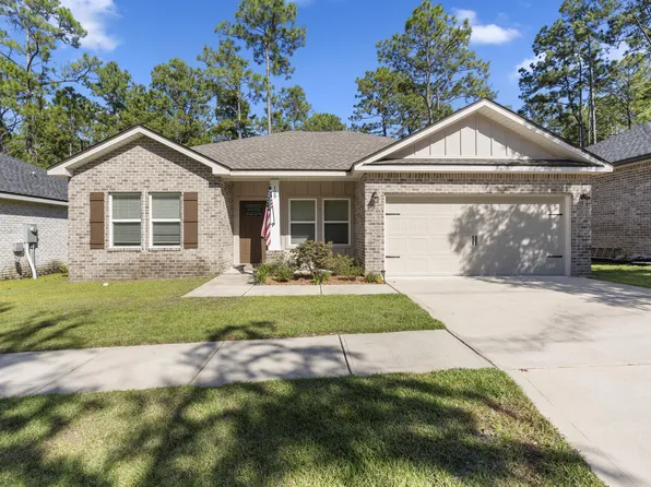 129 Laurel Oaks Dr, Freeport, FL 32439