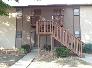62 Peachtree Ln, Fairview Heights, IL 62208