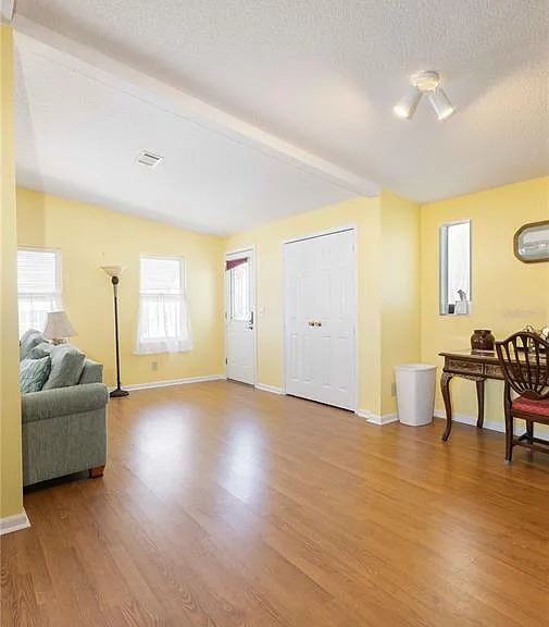 1159 Paradise Dr — Photo 5