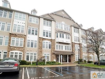 3210 Cedar Village Blvd, East Brunswick, NJ, 08816