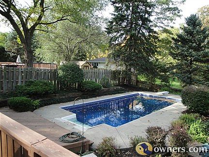Back yard built in pool 16x32