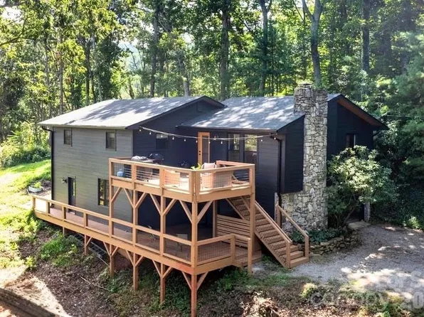 58 Teaberry Ln, Weaverville, NC 28787