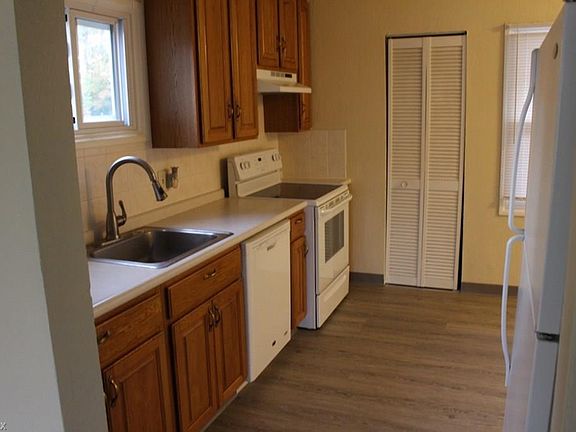 4th image of 2250 Larchdale Dr