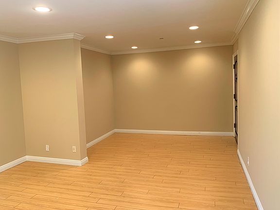 5th image of 1245 Orange Grove Ave APT 207
