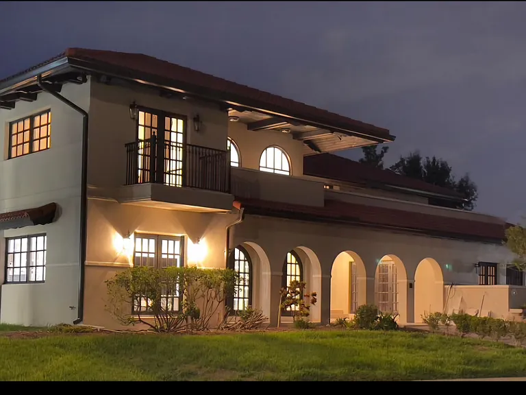 7106 Pelican Island Dr — Photo 1
