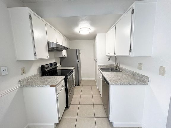 5th image of 2805-2807 H St #11