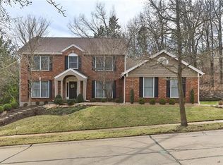 1914 Prospector Ridge Dr, Ballwin, MO 63011