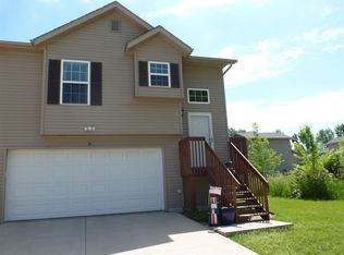 50 Jefferson Ln, North Liberty, IA 52317