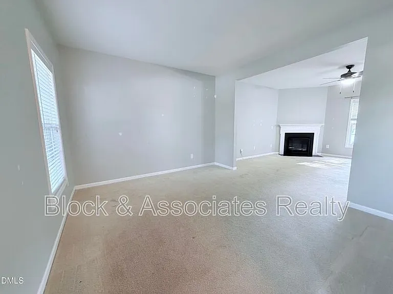 536 Gooseberry Dr — Photo 2