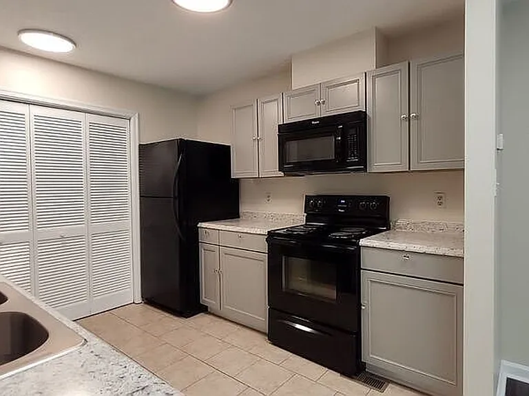 5418 Mary Ln — Photo 2