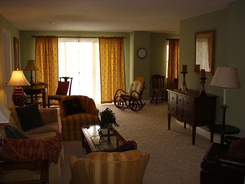 2nd image of 1130 Beach Blvd
