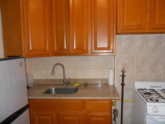 Rented by Urban Realty NYC | media 24