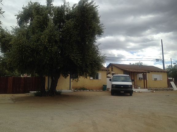 3rd image of 12108 Pearblossom Hwy