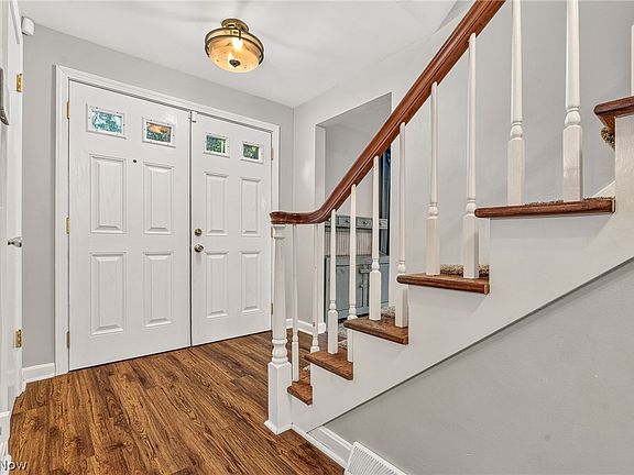 3rd image of 1901 Devonshire Dr NW