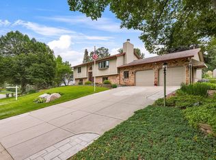 1108 Parkview Ln, Eagan, MN 55123