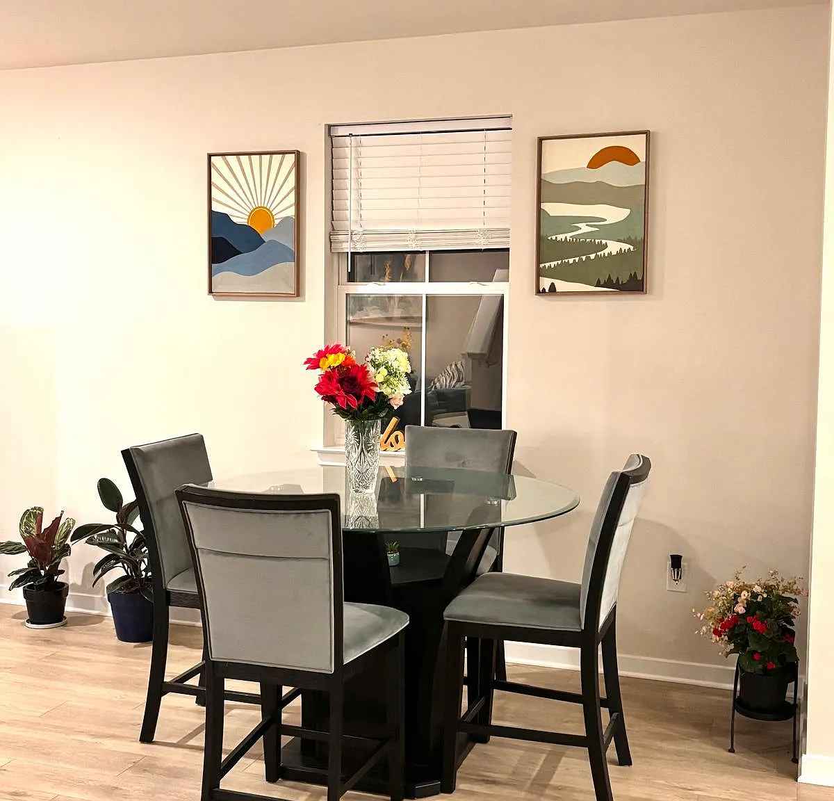 3 bed, 2109 sqft, $2,900 — Photo 4