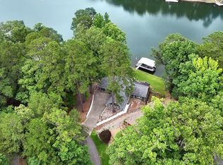 7 Llana Ln, Hot Springs Village, AR 71909