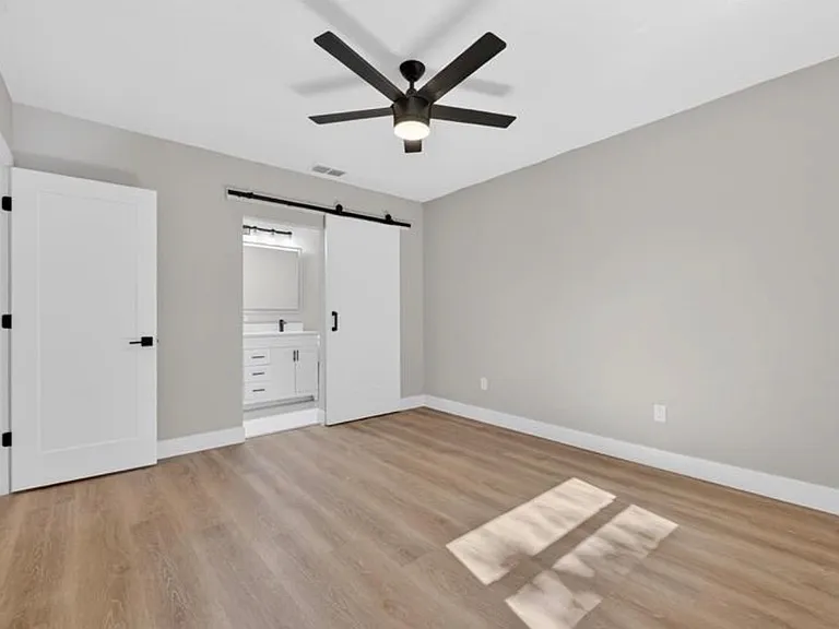 207 Lentz Rd — Photo 9