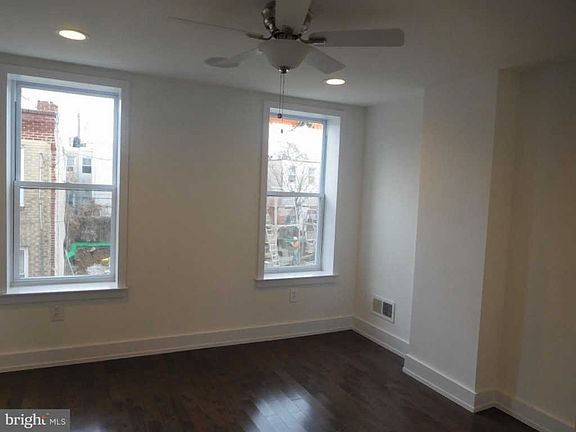 3rd image of 528 Cantrell St