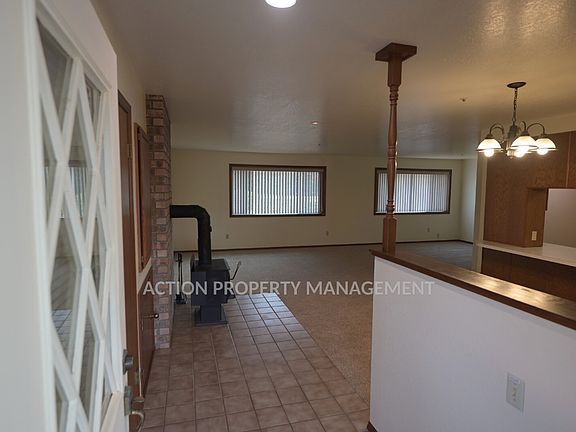 5th image of 22 Anchor Cove Ln