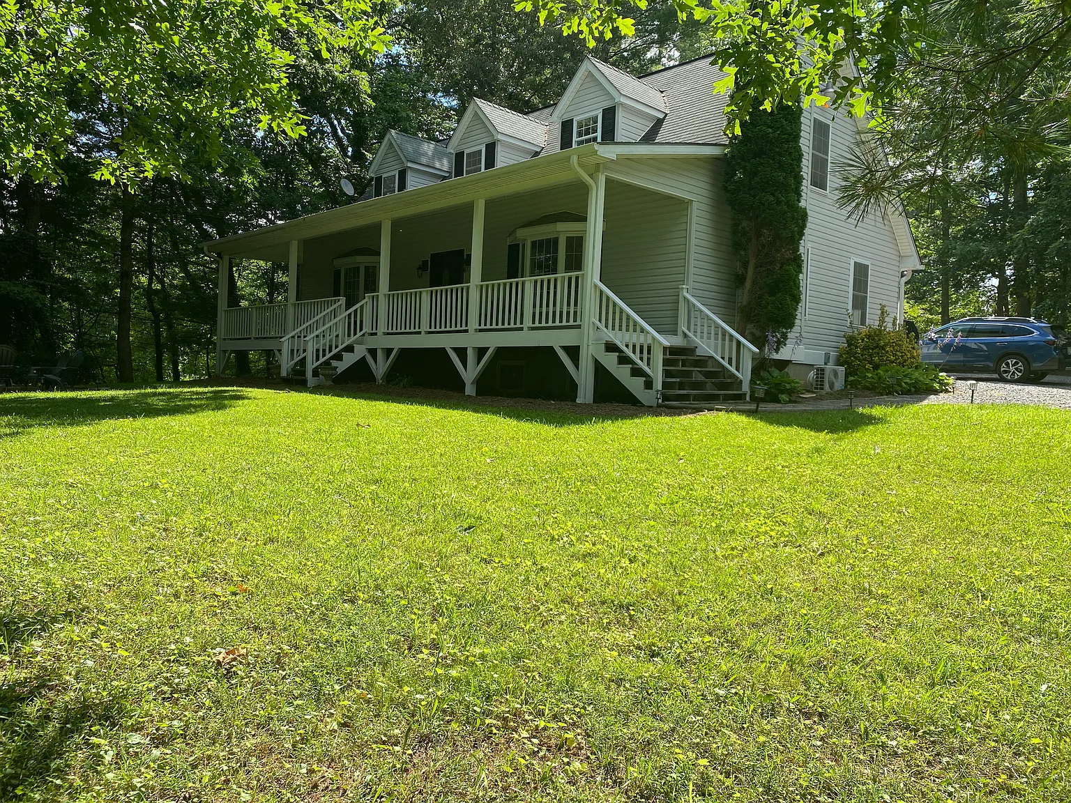 6 bed, 4.5 bath, 2736 sqft, $5,500 — Photo 1