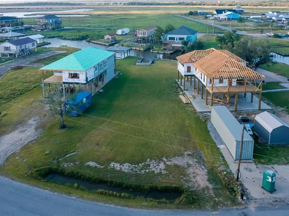 Lake View Dr, Lake Charles, LA 70607