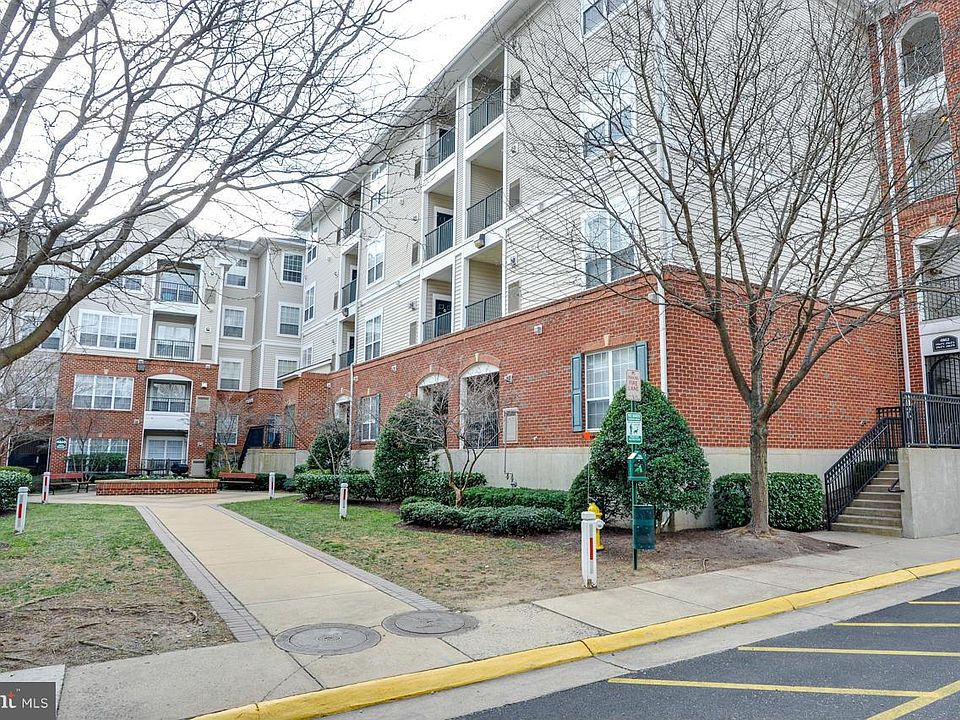 1st image of 4862 Eisenhower Ave Unit 270