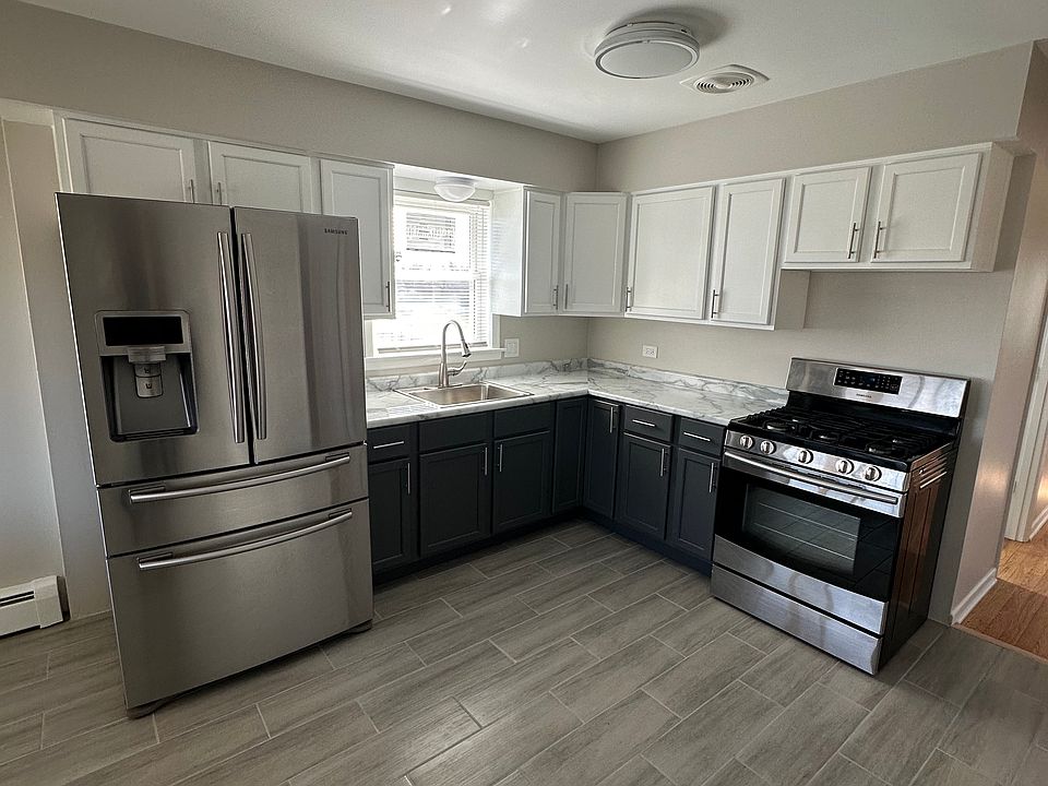 1st image of 1027 S 11th Ave #2
