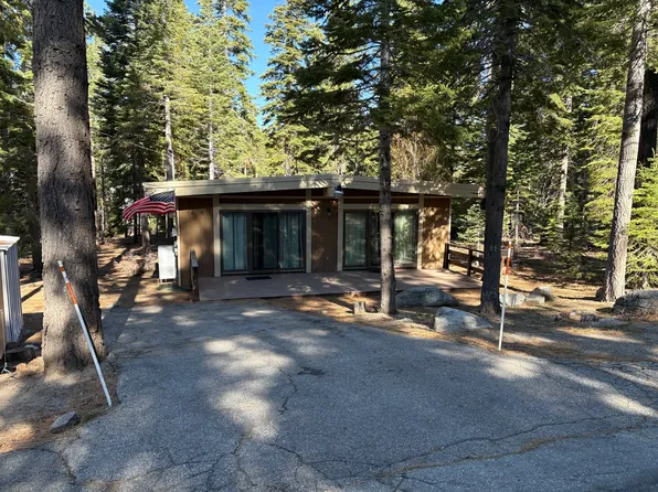 1496 Apple Valley Dr, South Lake Tahoe, CA 96150