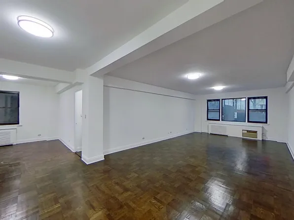 20 Beekman Place image 1 of 10