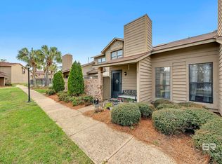 200 Parma Dr APT F3, Daphne, AL 36526