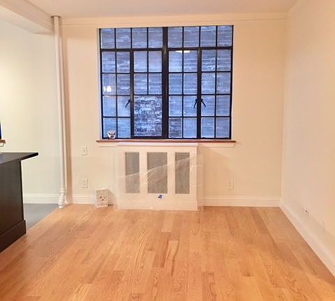 4th image of 72 Barrow St APT 2A