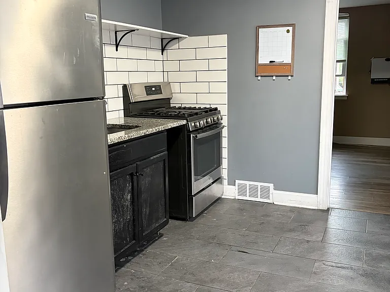 7107 Oxford Ave #2 — Photo 5