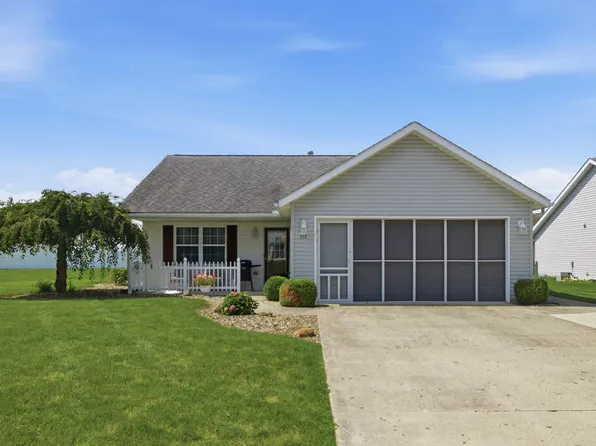 313 Heritage Cir, Bucyrus, OH 44820