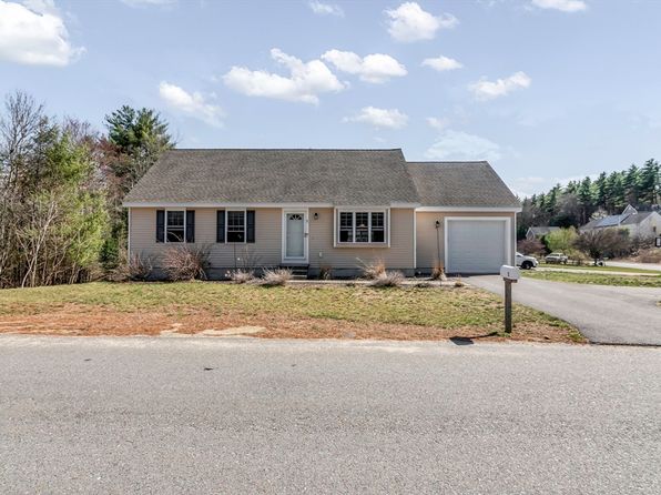 1 Lois Ln, Townsend, MA 01469