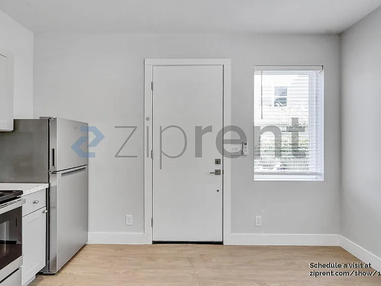 1559 9th Ave #A — Photo 8