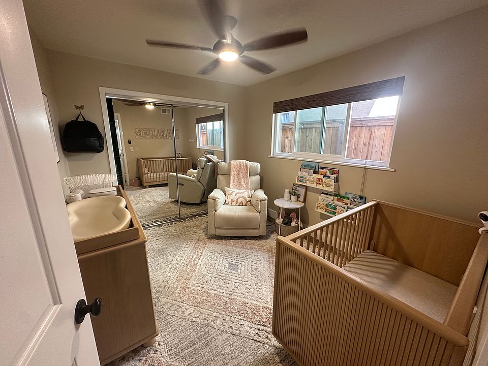 2nd Bedroom.