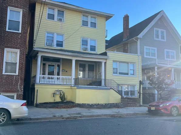 15 S Oakland Ave #104, Ventnor City, NJ 08406