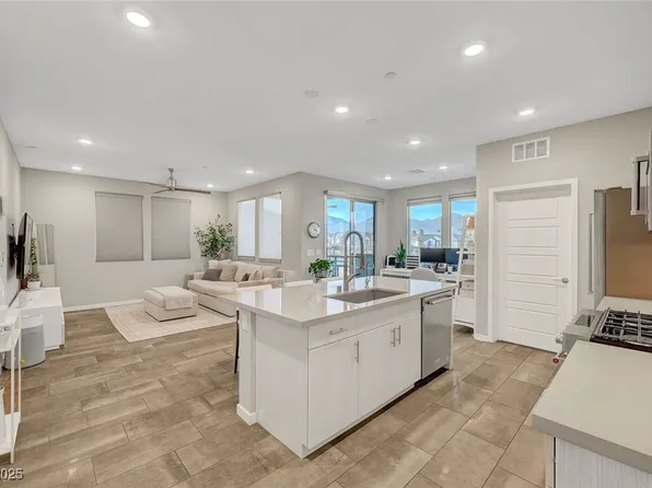 11250 Hidden Peak Ave Unit 208, Summerlin, NV 89135